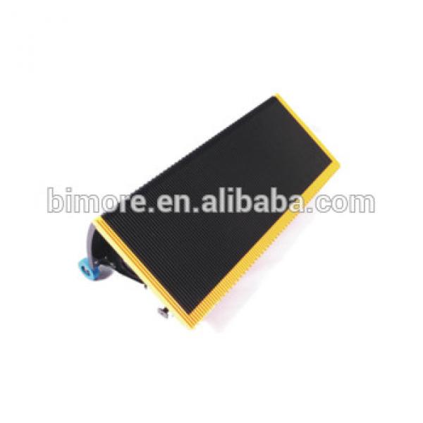 BIMORE J619102A000G11 Escalator step with 3 sides yellow plastic demarcations #1 image